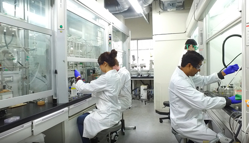 新宝龙网投登录app下载 （中略）作は容易に考えつきますが、創には深い思考の転換と変革への度胸が必要とされます